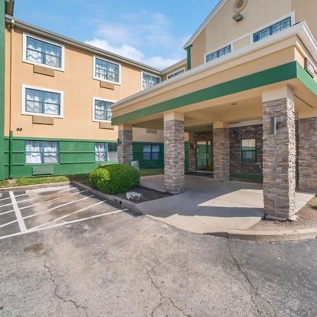 Hometowne Studios By Red Roof St. Louis - Airport/N Lindbergh Hazelwood Eksteriør billede